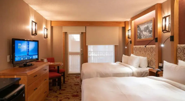 Standardowy czteroosobowy pokój Banff Ptarmigan Inn