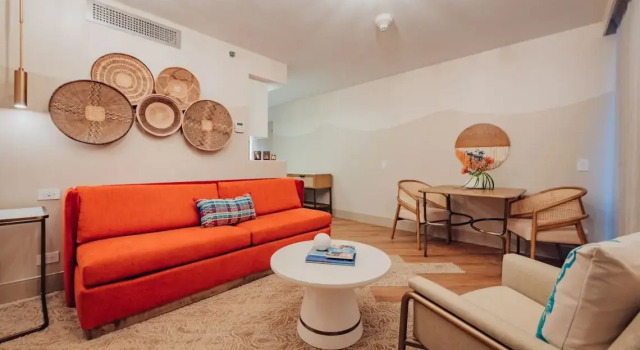 Двухместный люкс c 1 комнатой с балконом и с видом на сад Renaissance Wind Creek Aruba Resort