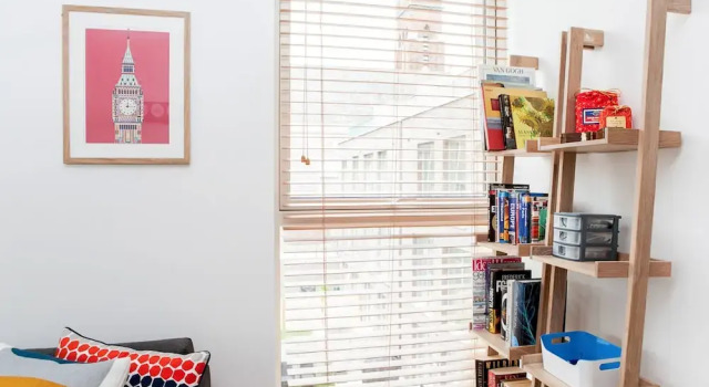 Colourful Modern Brixton 2 Bed with Balcony
