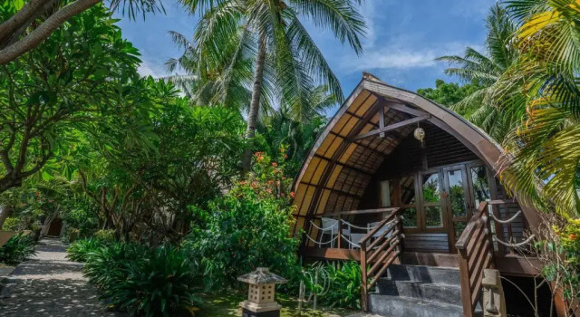 Бунгало Manta Dive Gili Trawangan Resort