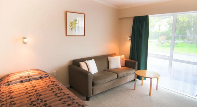 Апартаменты Broadway Lodge Motel