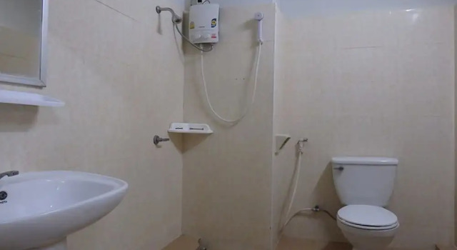 Двухместный номер Standard с балконом Sakol Hotel