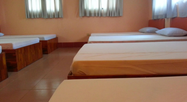 Grand View Guesthouse, Buchen Sie Hotel Hotels in Kandal mit Parkplatz, Parkplätze