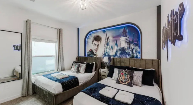 Dream 5Bd Storeylake Close to Disney