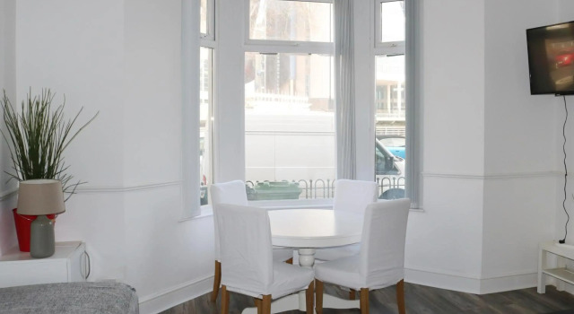 3 Fitzhamon Embankment APARTMENTS