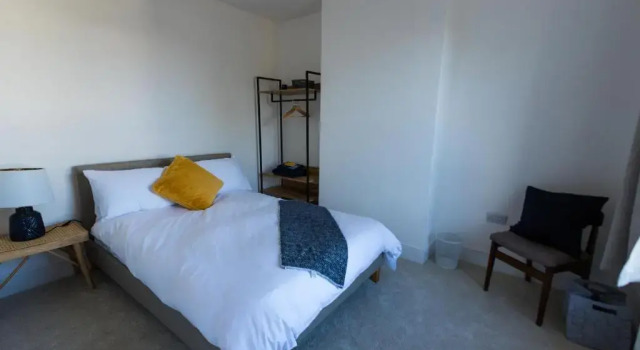 Апартаменты Amazing new 3 double bed house in staple hill!