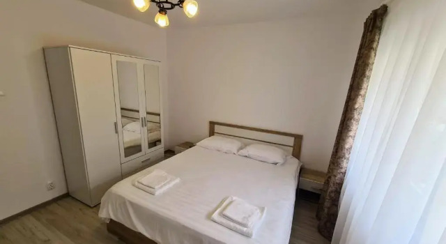 Spy Apartment, Varaa Huoneisto Hateg 