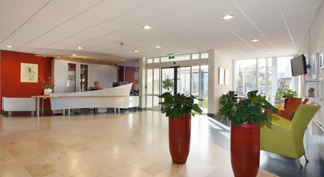 Art-Hotel Oosterwolde, Book Hotel Hotels in Oosterwolde with Breakfast, Breakfasts