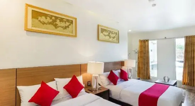 Люкс OYO 489 Casa Mia Hotel Suites