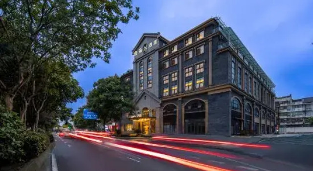 X Hotel, Boek Hotel Hotels in Chengdu met parkeren, Parkeren