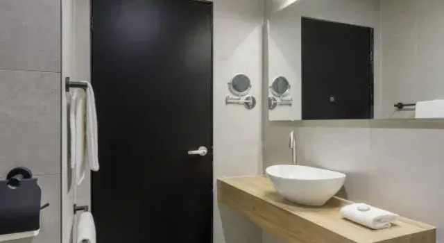 Семейный номер Standard Park Inn by Radisson Melbourne Carlton