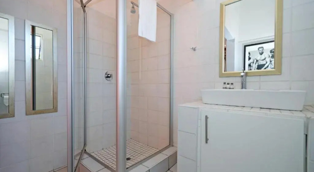 Номер Economy Saffron Guest House