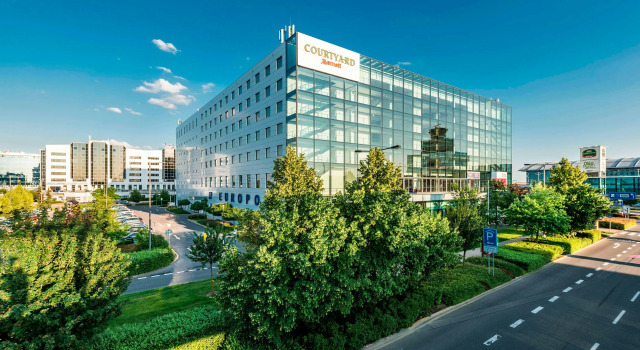 Courtyard by Marriott Prague Airport, Rezerwuj Hotel Praga 6 Praga
