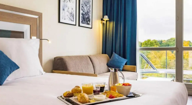 Двухместный номер Standard с балконом Novotel Senart Golf De Greenparc