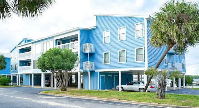 1872 W Beach Blvd Condo Unit F203