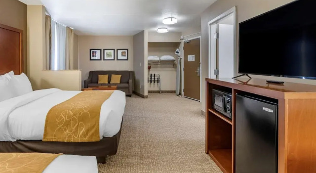 Comfort Suites, Varaa Hotelli Coralville Iowa