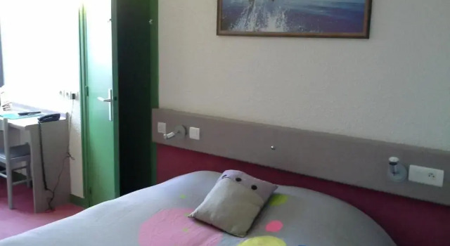 Camera Standard Contact Hôtel Come Inn