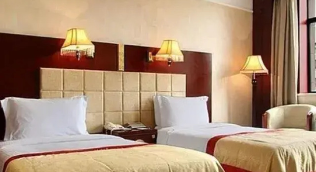 Building 3, Xi'an Renmin Dasha, Забронировать Отель Бизнес-отели Сиань, рядом с Luomashi Walking Street, 4* 5*