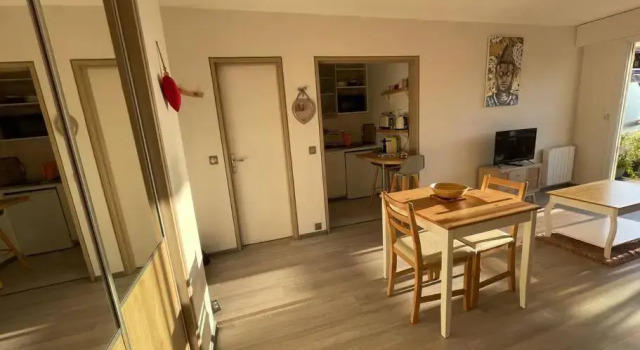 Petit Studio Zen avec parking gratuit réservé, Забронировать Апартаменты/квартира Ульгат 