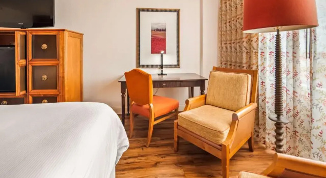 Люкс с видом на реку Magnolia Hotel, BW Signature Collection