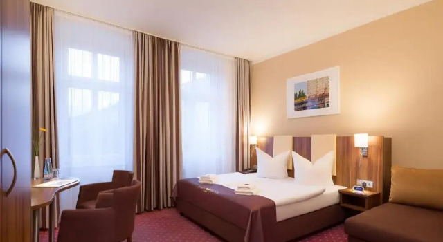 Трёхместный номер Standard Gold Hotel