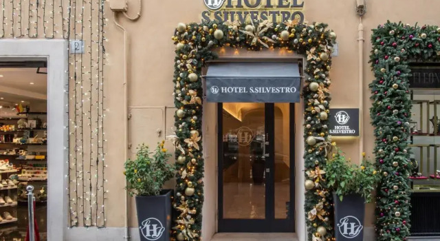 Hotel San Silvestro, Buchen Sie Hotel Hotels in Spagna mit Frühstück, Frühstück