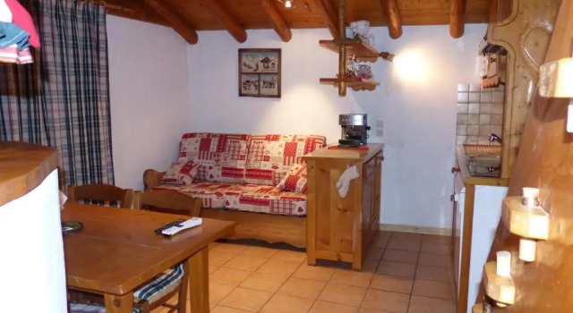 Appartement cosy pour 4 personnes en chalet de pierres, Забронировать Шале Виллы Овернь-Рона-Альпы, Вилла