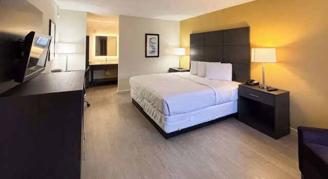 Номер Standard Motel 6 Charlotte, NC Northlake