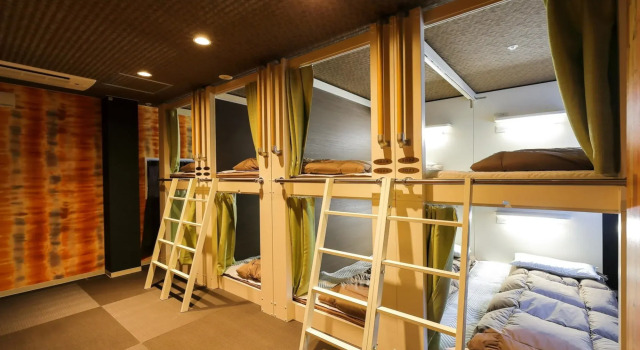 Кровать в общем номере (женский номер) Guesthouse Kobe Nadeshikoya