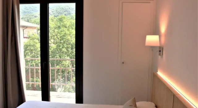 Hostal Vertisol, Prenota Hotel Les Preses Garrotxa