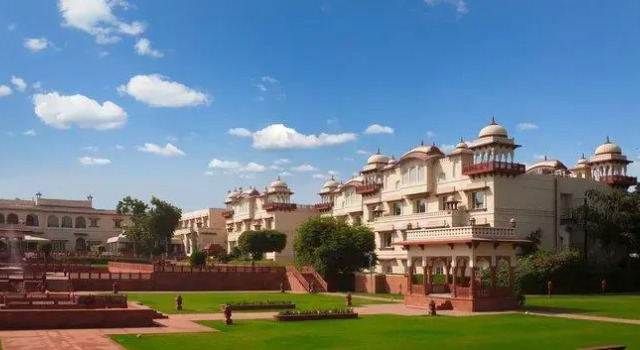 Люкс Jai Mahal Palace