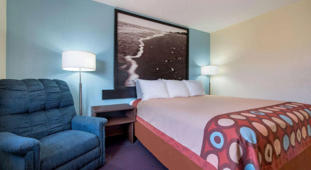 Двухместный номер Standard Super 8 by Wyndham College Station