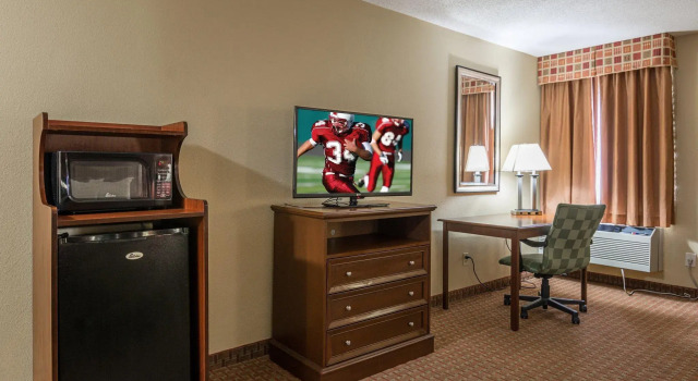 Двухместный люкс Red Roof Inn & Suites Little Rock