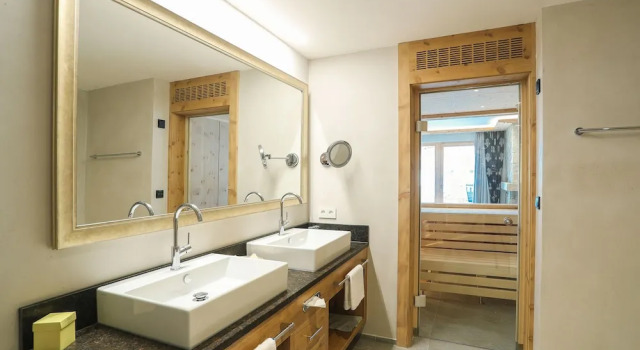 Люкс Luxury Verwöhnhotel Kristall