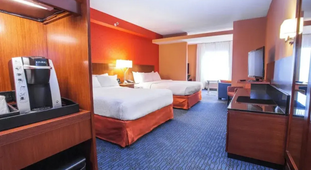 Люкс Fairfield Inn & Suites by Marriott St. Johns Newfoundland
