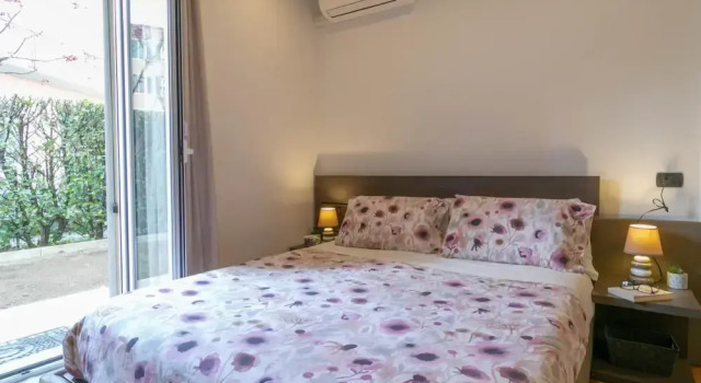 Апартаменты Violet House Garden