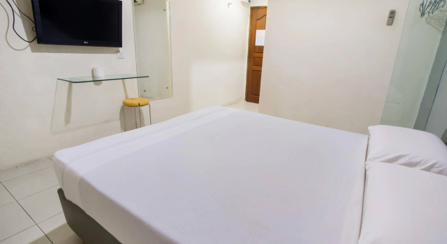 Dju Dju Hotel, Buchen Sie Hotel Nagoya Batam