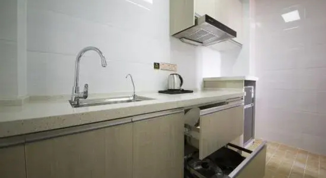 Люкс Deluxe с 2 комнатами Yashige Apartment Ruili