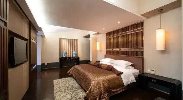 Люкс с 2 комнатами Yuehe Hotel