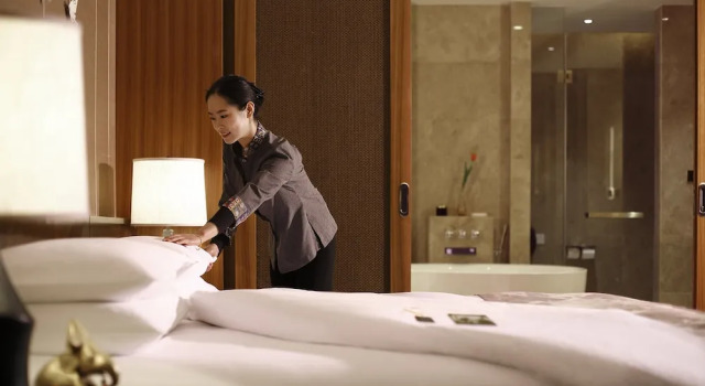 Четырёхместный клубный номер Premium с балконом InterContinental Kunming by IHG