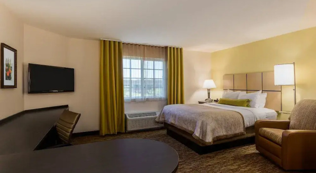 Двухместный люкс Candlewood Suites Tucson by IHG