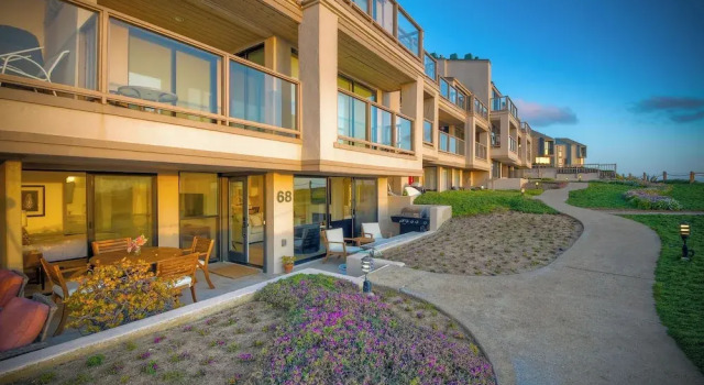 597 S Sierra Avenue - Unit 68, Забронировать Апарт-отель Отели в центре Солана-Бич, в центре