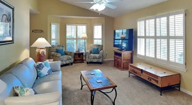 Коттедж с видом на сад South Haven by Southern Vacation Rentals