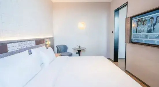 Люкс Homeinn Plus Hotel (Shenyang North Station Liaoning Provincial Government)