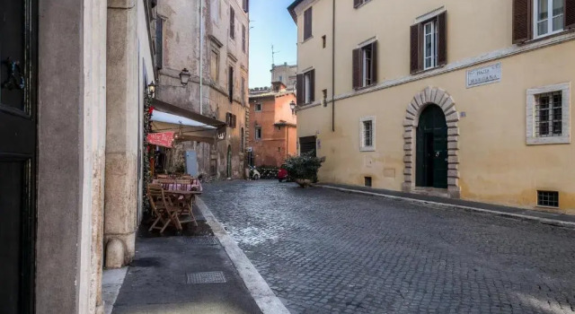 Margana Suite, Забронировать Отель Пантеон Рим, рядом с Piazza della Madonna dei Monti
