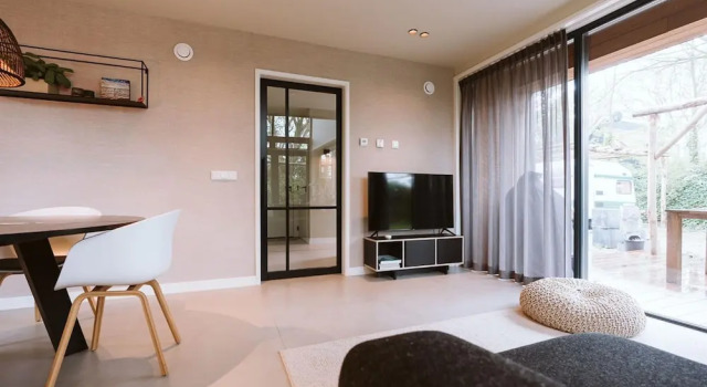 Atmospheric Luxury Sustainable Home With Spacious Garden, Забронировать Дом для отпуска Ауддорп 