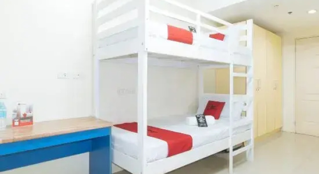 Кровать в общем номере RedDoorz @ Insular Square Mandaue City