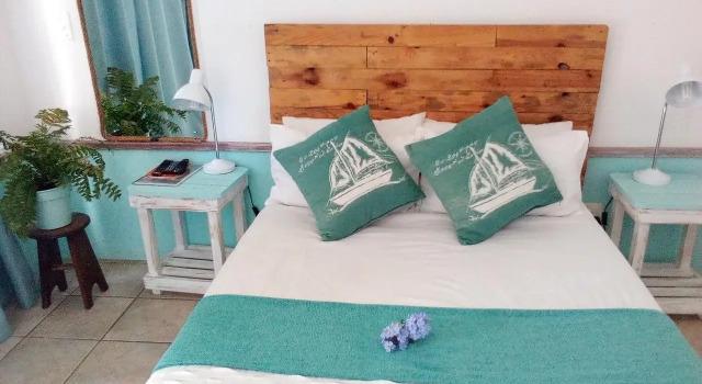 Due South Guesthouse, Забронировать Отель Отели Лангебан 4 звезды, 4*