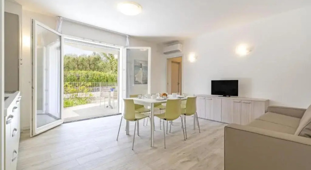 Апартаменты с балконом Venice Golf residence