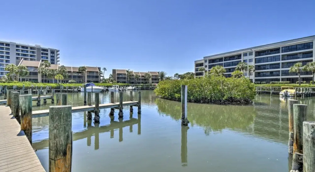 Апартаменты с 2 комнатами с балконом Siesta Key Condo: Resort Amenities, Walk to Beach!